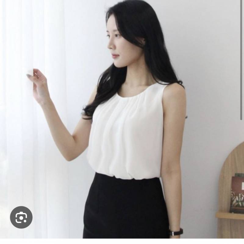 [잡담] 면접 복장에서 나시 블라우스 입어도 될까? 겉에 자켓 입을건데 | 인스티즈