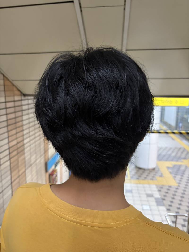 [잡담] 파마처음 했는데 as받아야할것같지않아..? 도와줘 | 인스티즈