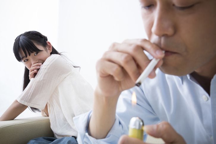 "내 집에서 담배 피우는데 왜?"...배짱 흡연 옆집 이웃 '위자료 폭탄' | 인스티즈