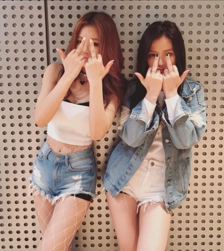 [잡담] 지수랑 제니 연습생인데 추억 많아보여 ㅋㅋㅋ | 인스티즈