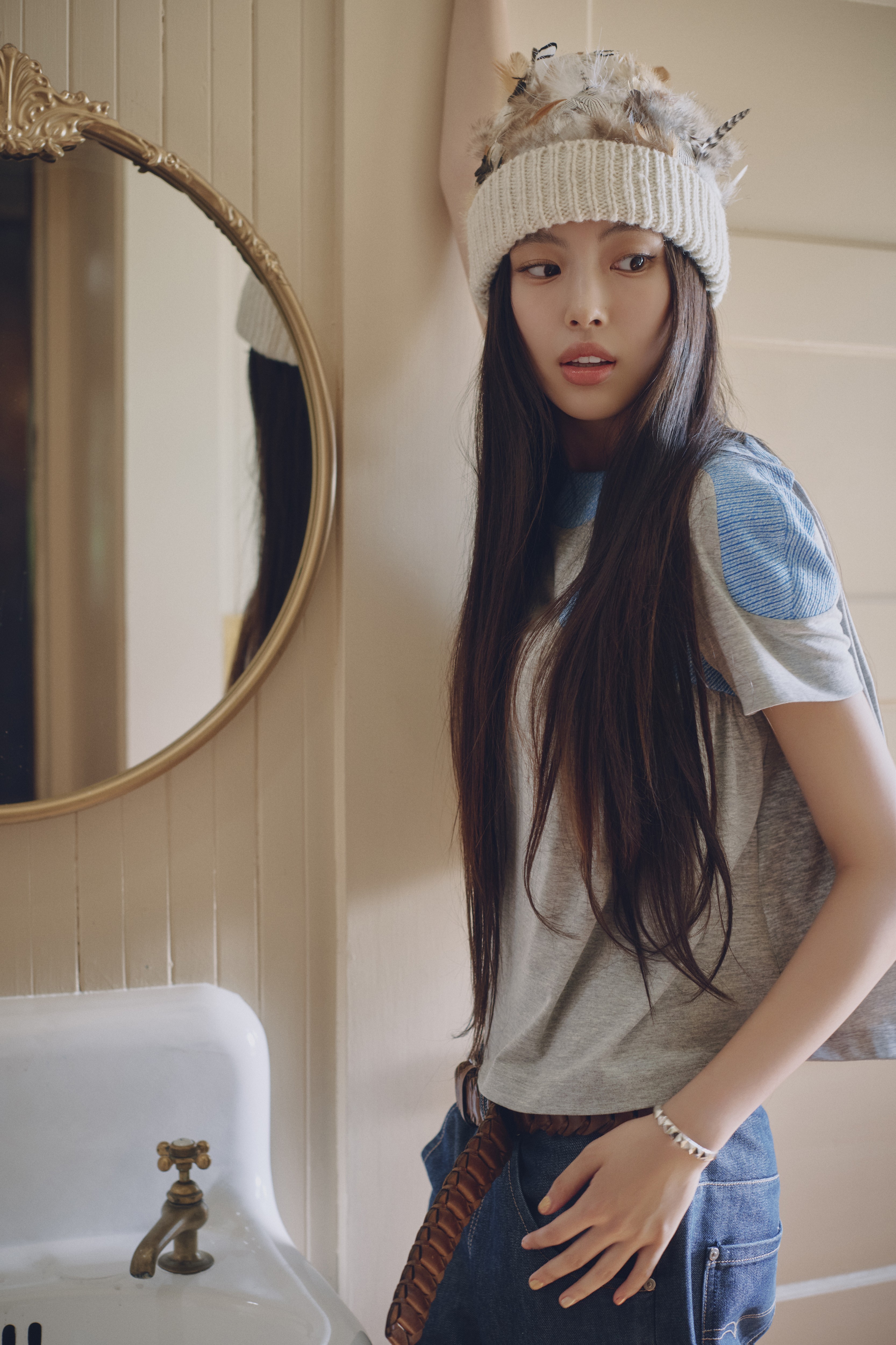 [정보/소식] 공계에는 안올라온 뉴진스 공홈에 올라온 사진 | 인스티즈
