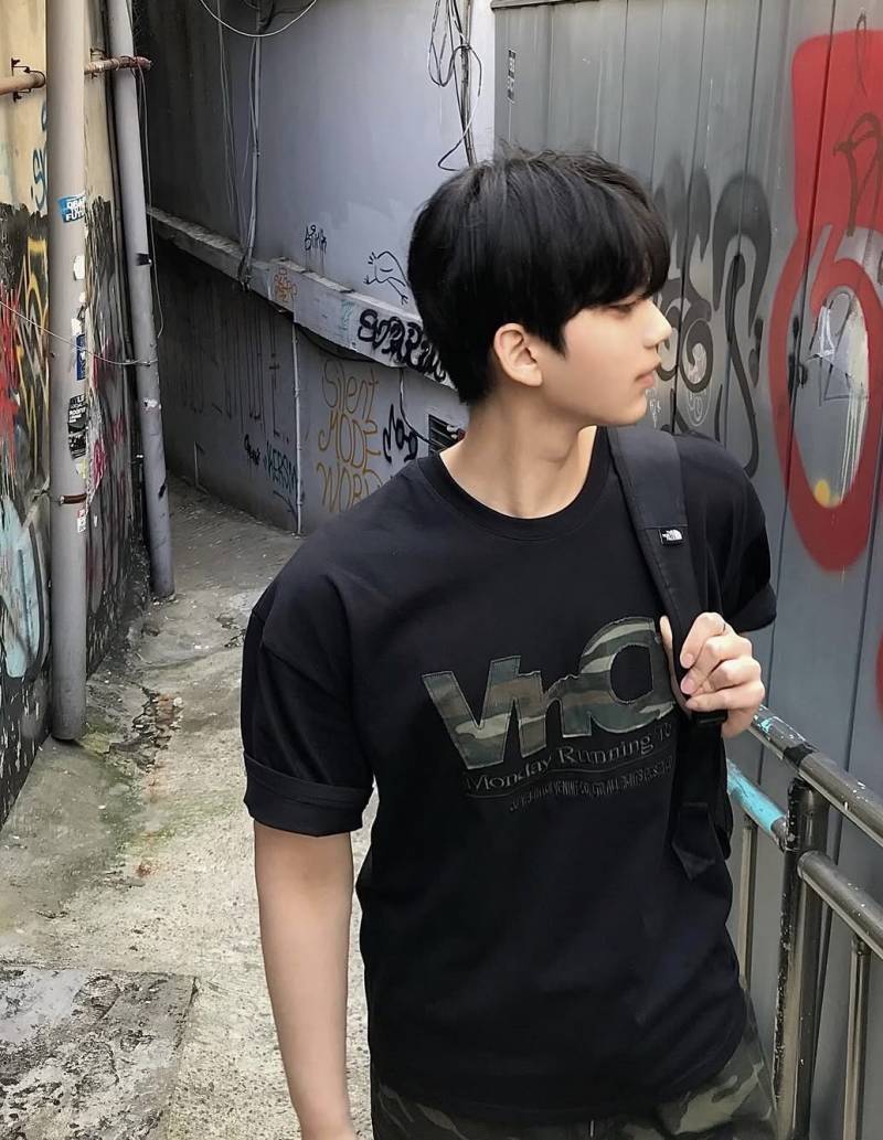 [잡담] 이 머리 옆머리 몇미리인지 맞출수있눈사람? | 인스티즈
