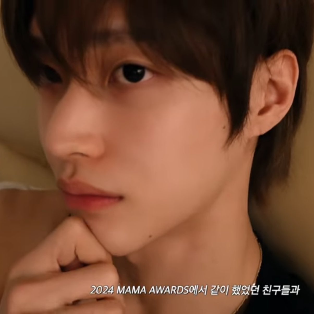 [잡담] 원빈이 요즘 버블올때마다 이 이모티콘쓰는거 | 인스티즈