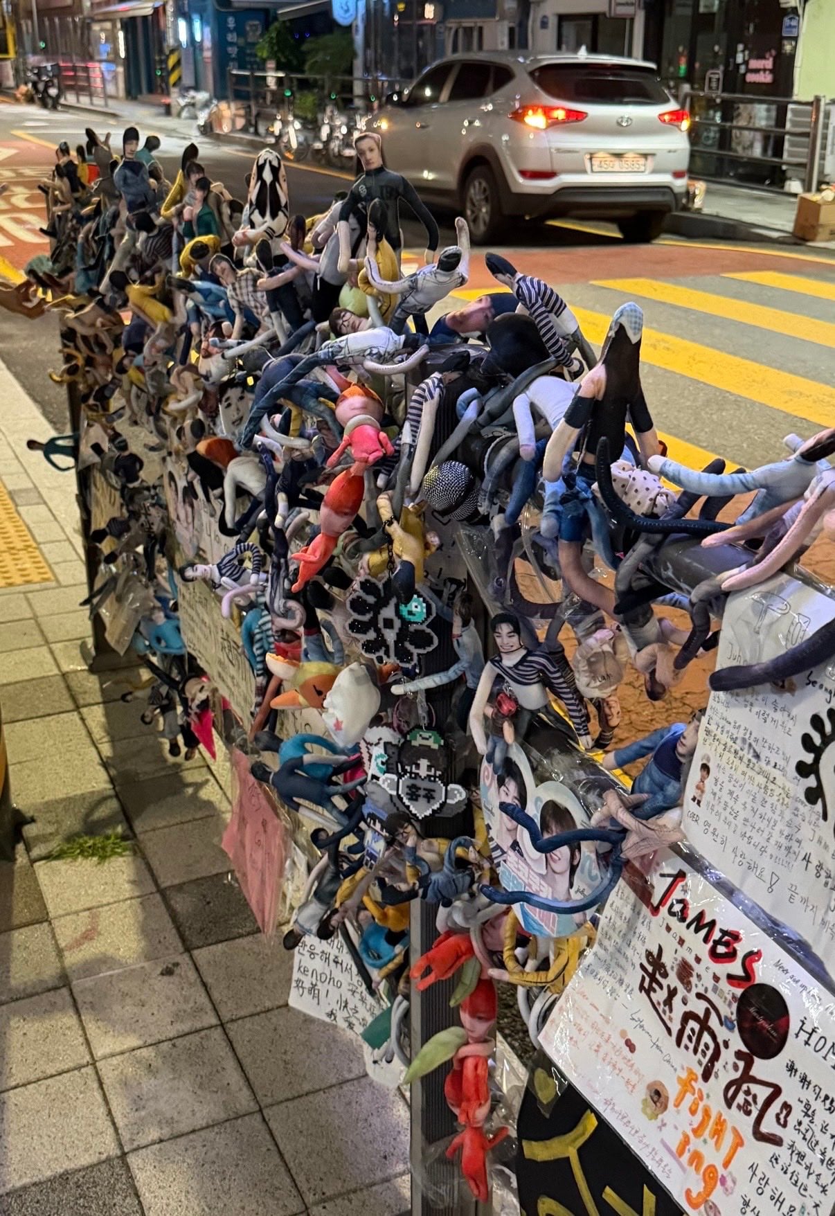 [잡담] 실시간 하이브 사옥 앞 상황이래 | 인스티즈