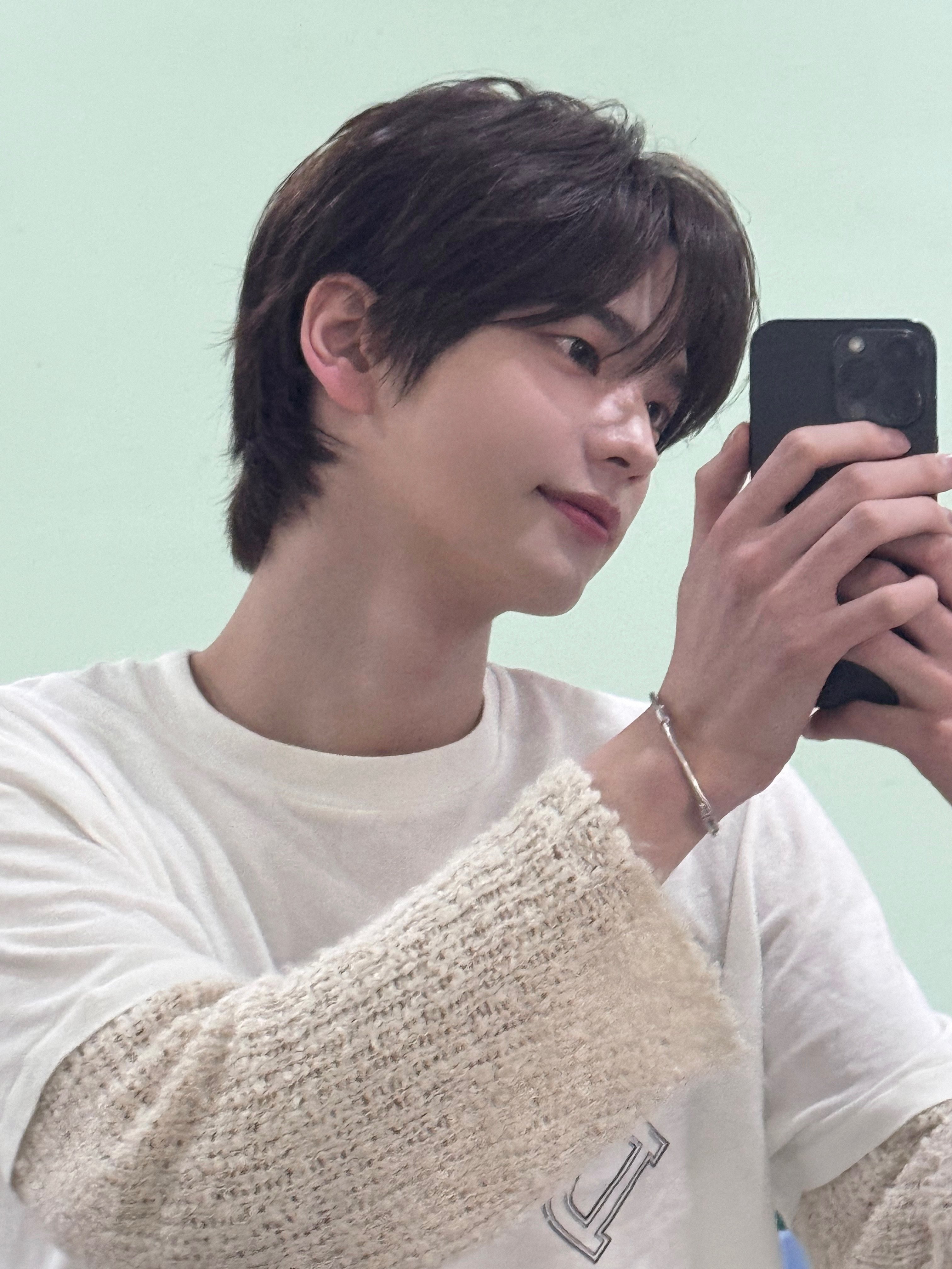 [잡담] 투어스 신유 거셀 너무 좋아서 숨참고있음 | 인스티즈