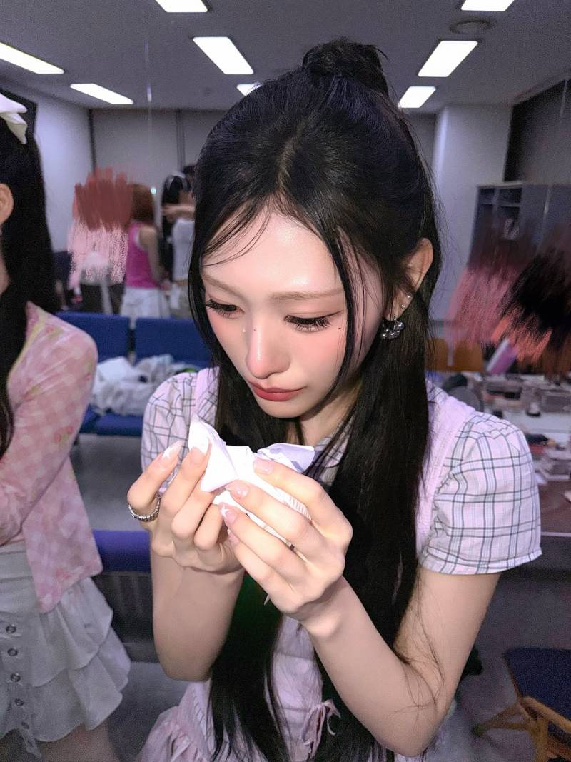 🥹첫 음방 1위로 폭풍 오열했다는 리센느 미나미.jpg | 인스티즈