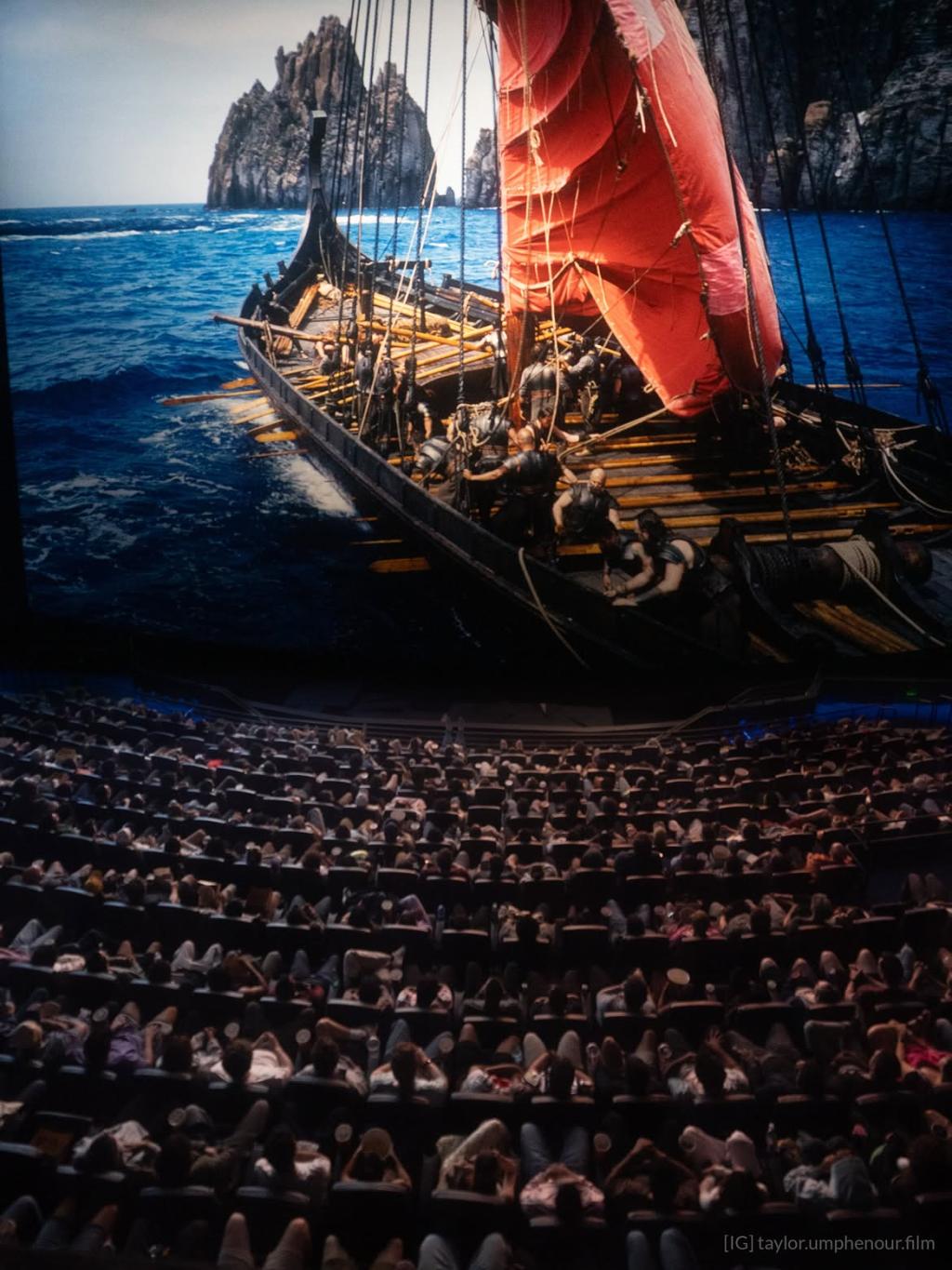 [정보/소식] 펌 해외 상영기사가 올린 <오디세이> 70미리 IMAX 상영샷들 | 인스티즈