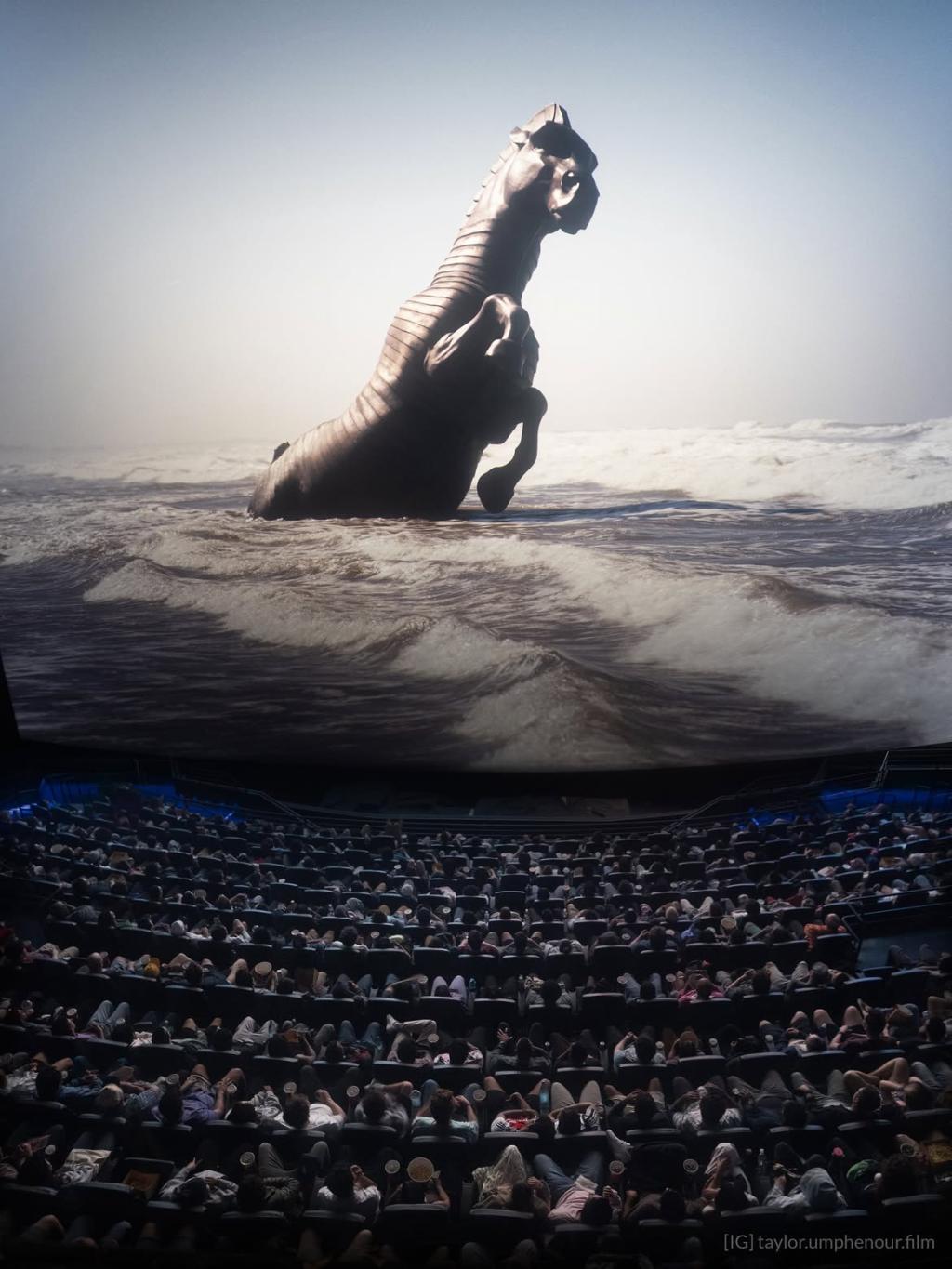 [정보/소식] 펌 해외 상영기사가 올린 <오디세이> 70미리 IMAX 상영샷들 | 인스티즈