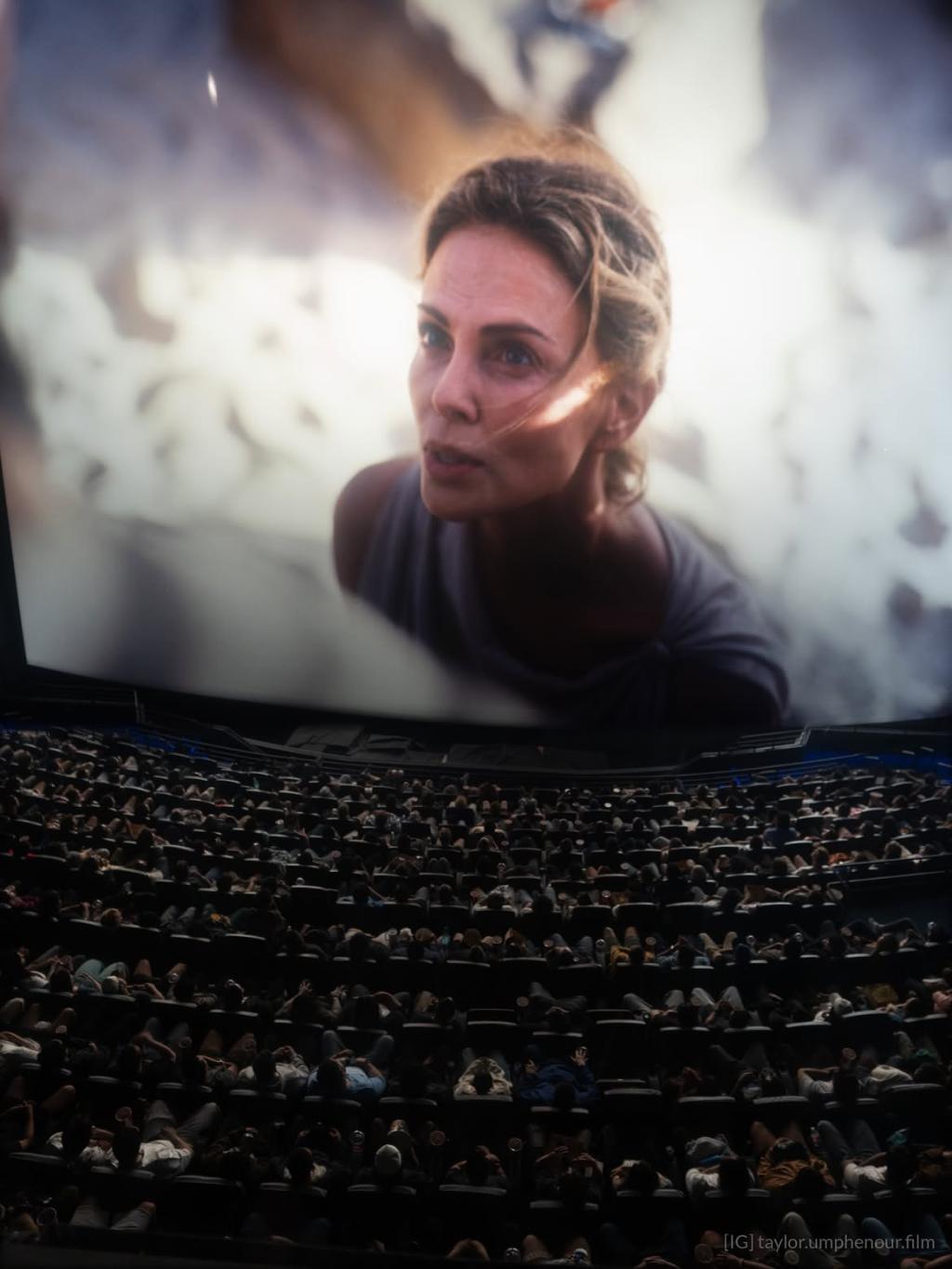 [정보/소식] 펌 해외 상영기사가 올린 <오디세이> 70미리 IMAX 상영샷들 | 인스티즈