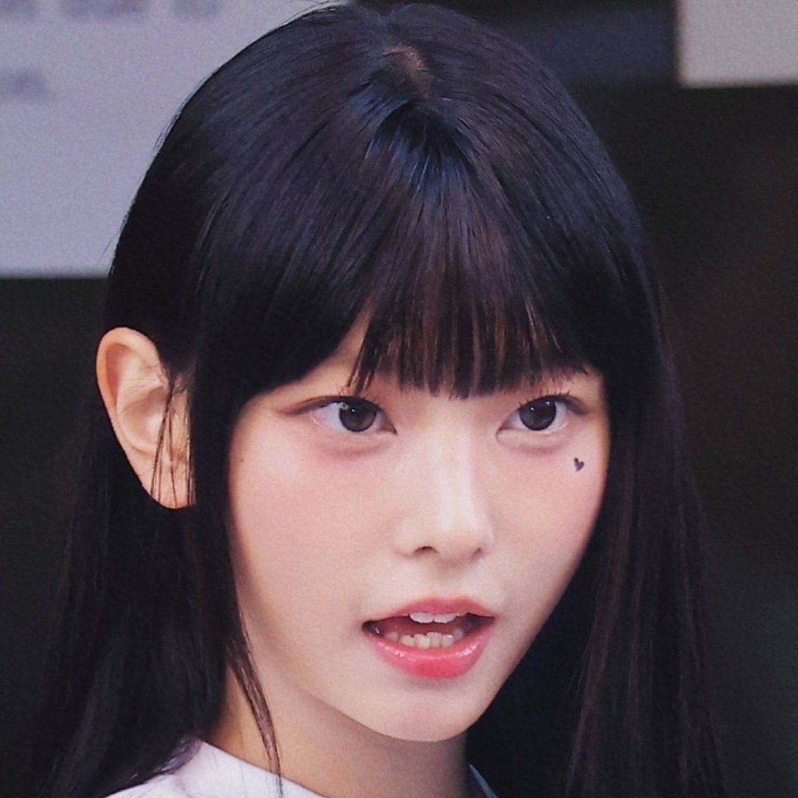[마플] 해린은 삐뚤빼뚤한 치열이랑 송곳니가 아기고양이 느낌을 완성시켜준거였음 | 인스티즈