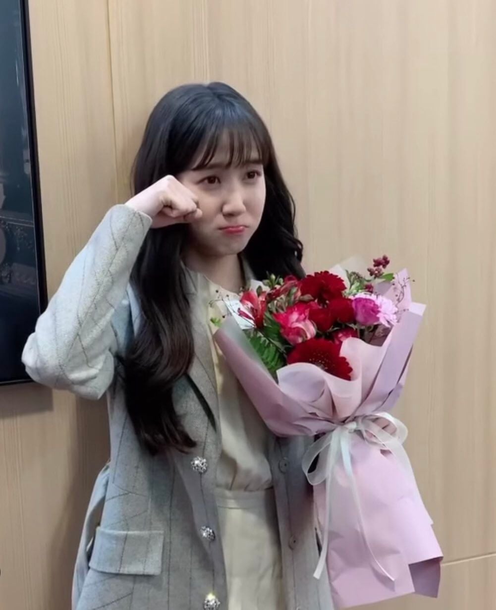 [잡담] 박은빈) 10년 넘게 매번 작품 끝날 때마다 올라오는 박은빈의 종영 포즈 | 인스티즈