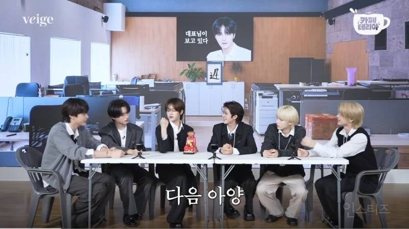 뼈말라 손목인데 힘은 생각보다 쎄다는 아이돌..jpg | 인스티즈