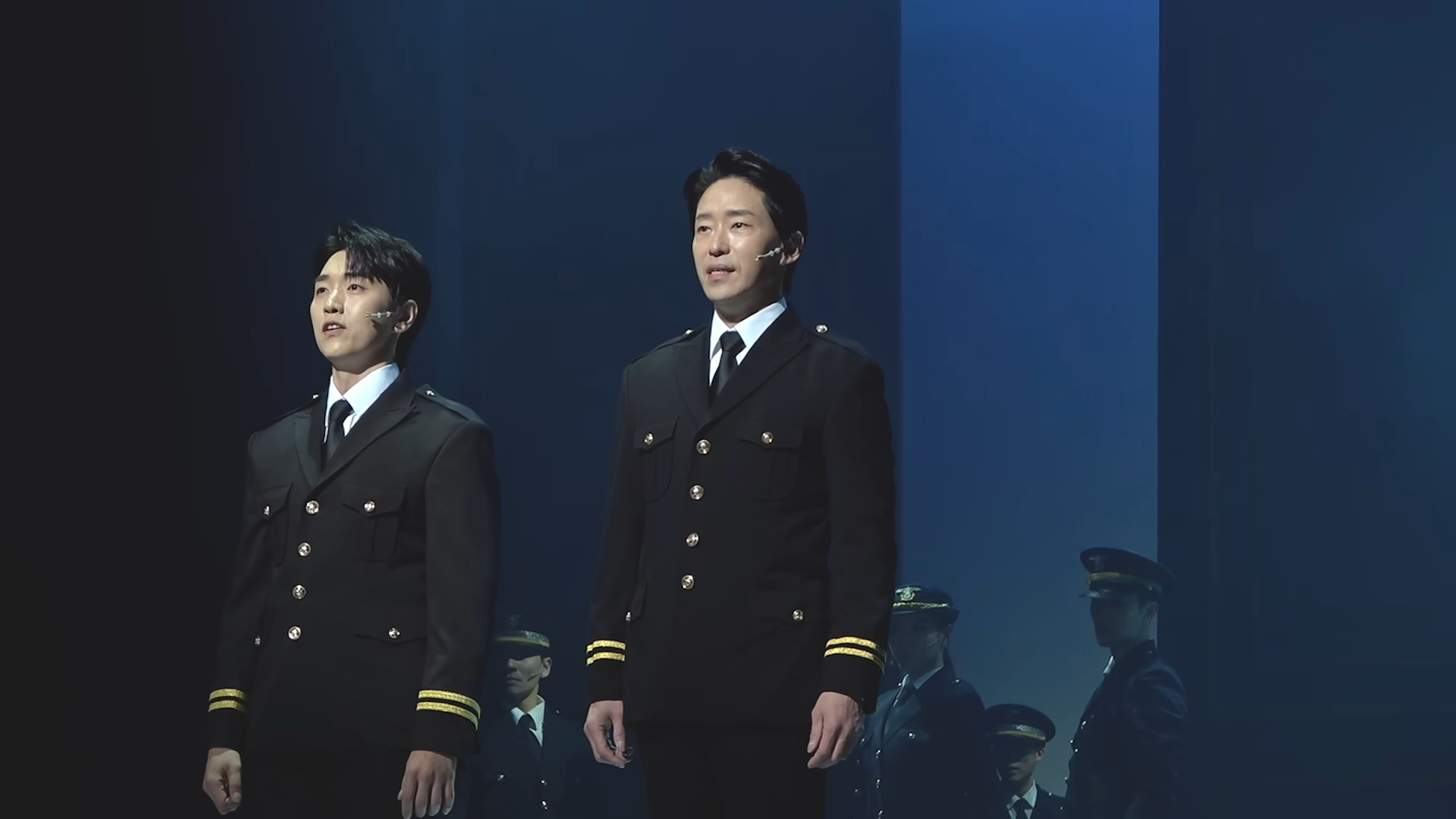 [잡담] 제복은 언제 안좋아질까 | 인스티즈