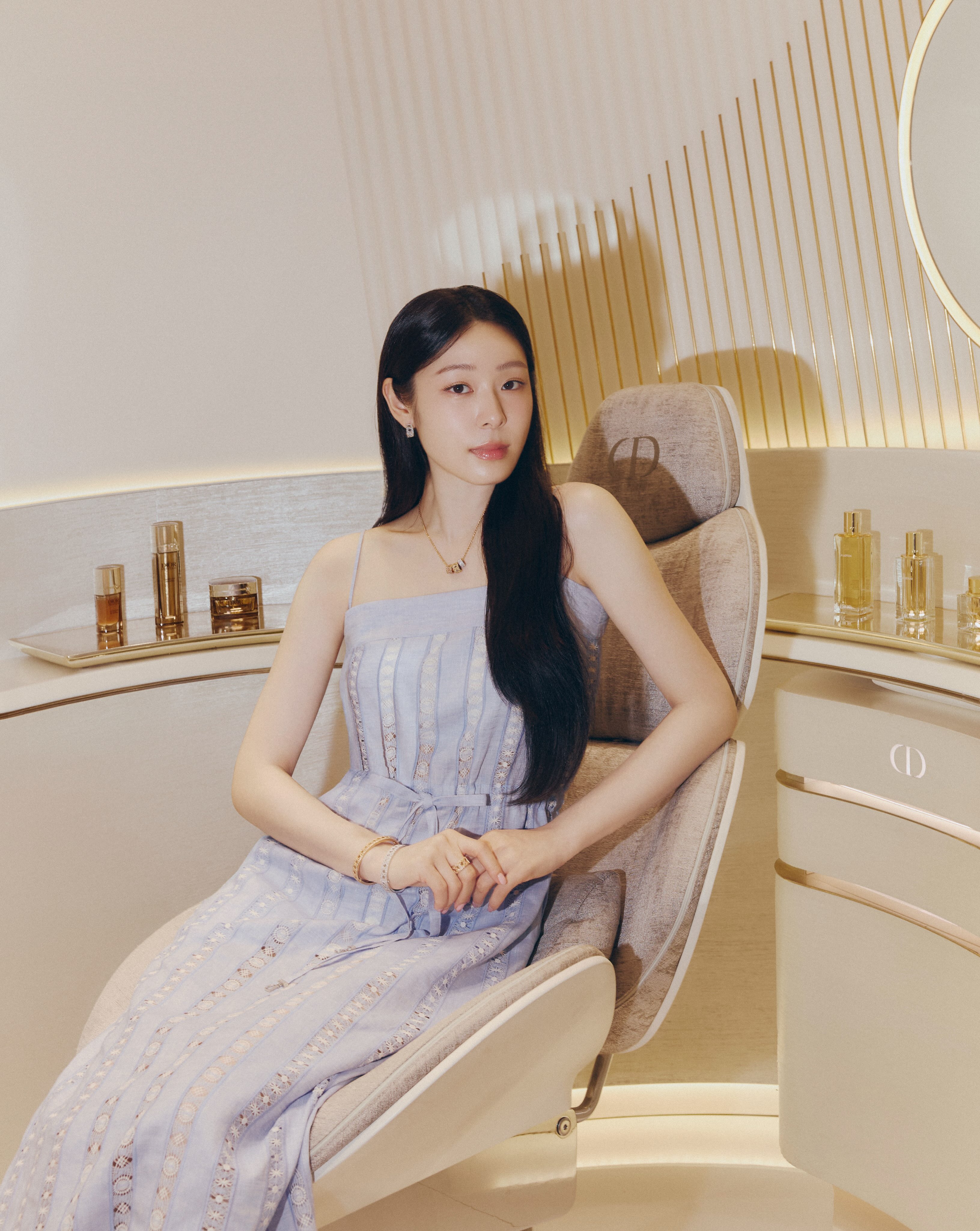 [잡담] 260724 엘르코리아 인스타 올린 디올 프레스티지 부티크 김연아 사진 | 인스티즈