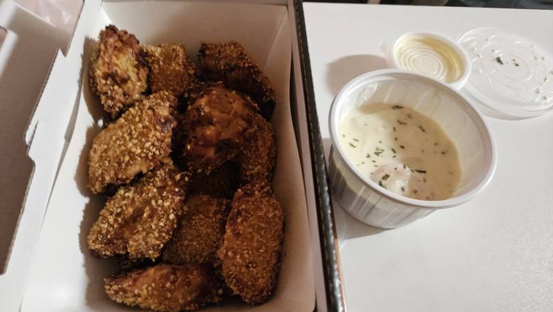 [잡담] 릴스에 떠서 먹어본 치킨 존맛..... | 인스티즈