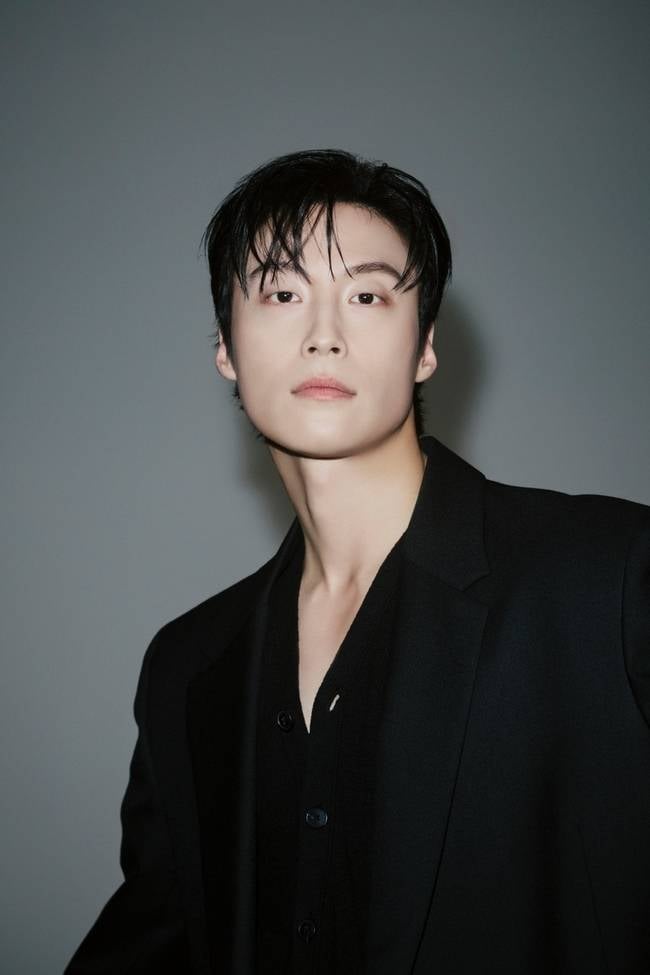 [정보/소식] 허남준, 데뷔 첫 팬미팅… 티켓 오픈 동시 전석 매진 | 인스티즈