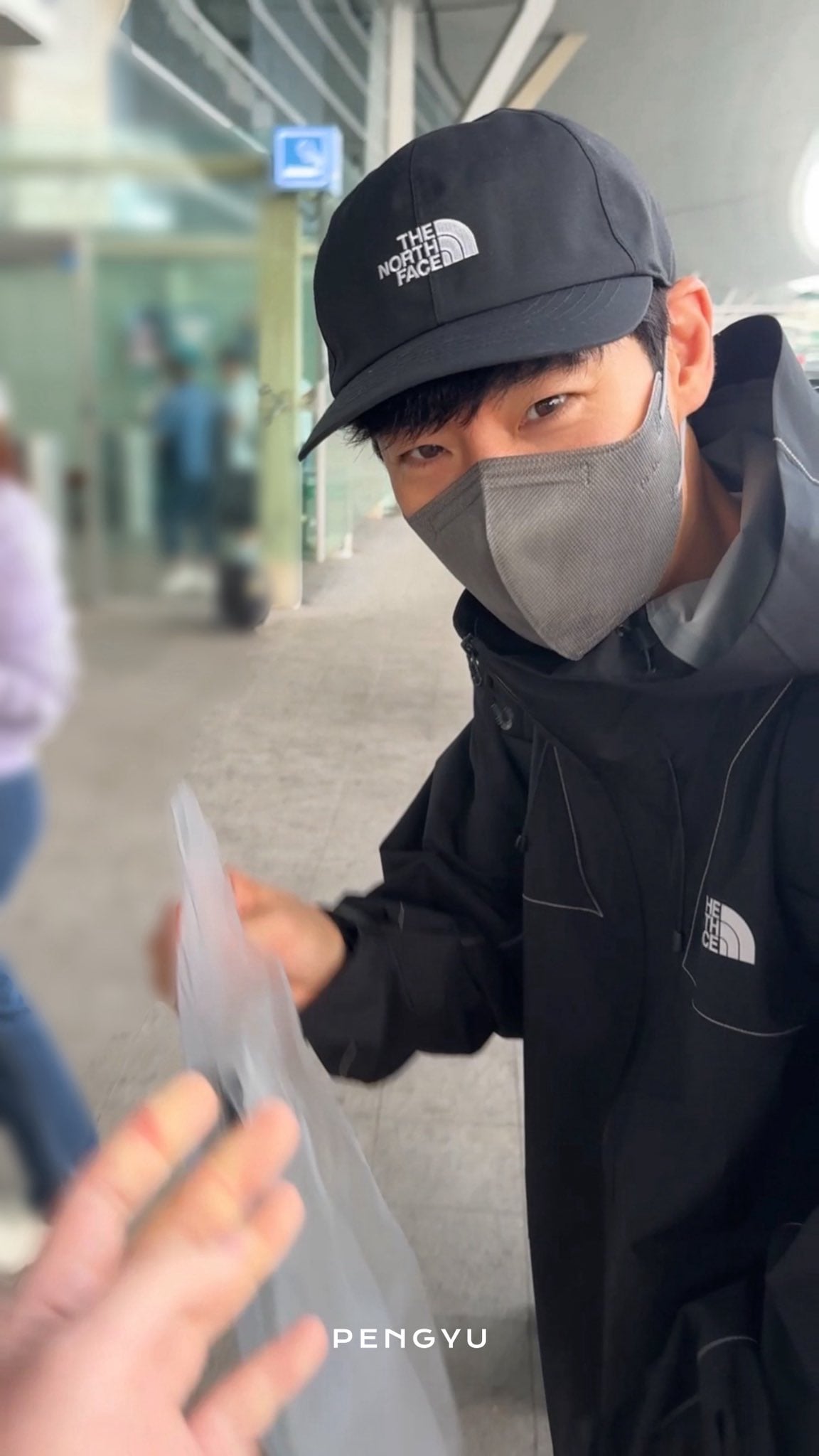 [잡담] 이제훈) 오늘 대만 출국한 이제훈 | 인스티즈