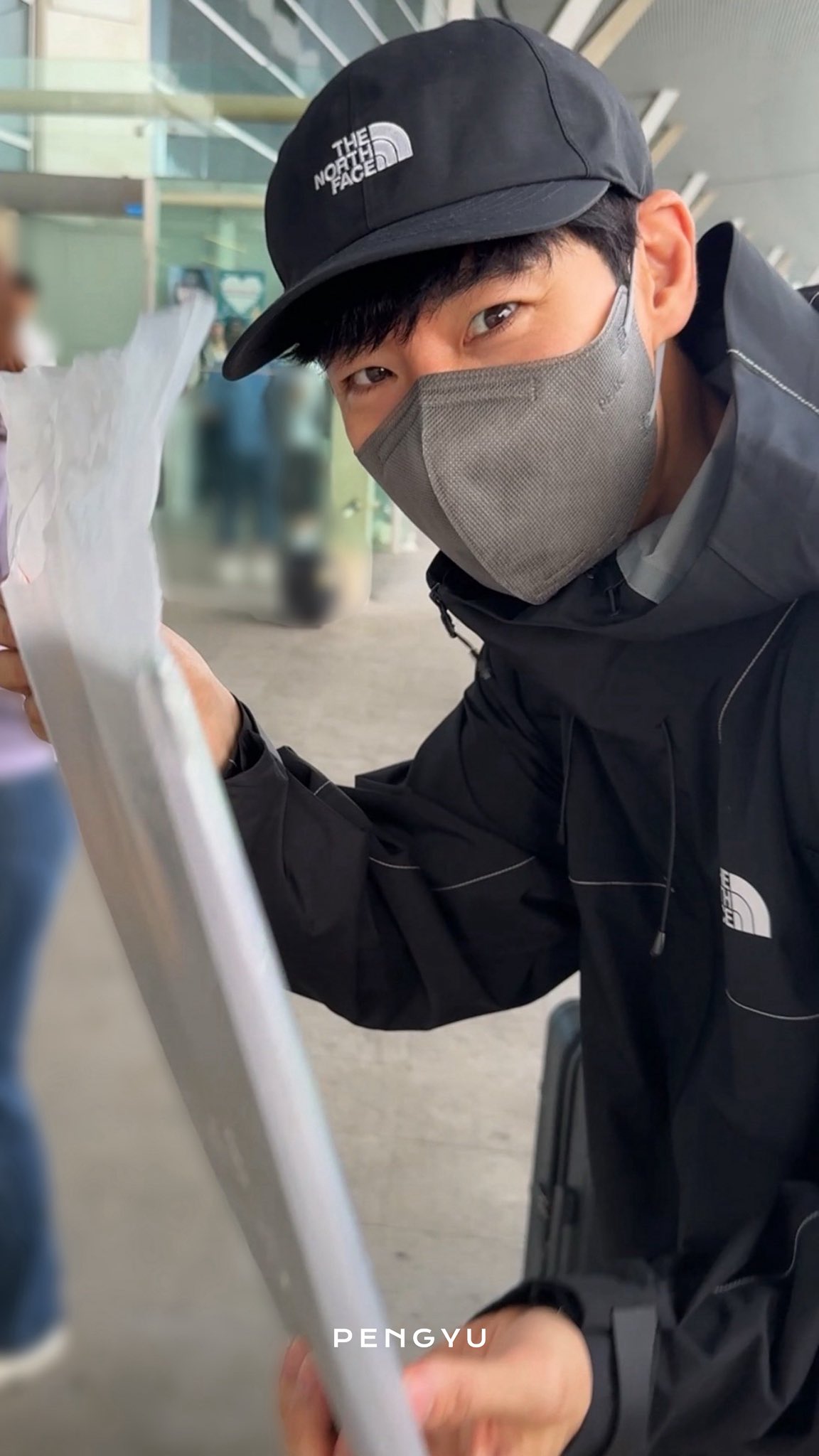 [잡담] 이제훈) 오늘 대만 출국한 이제훈 | 인스티즈