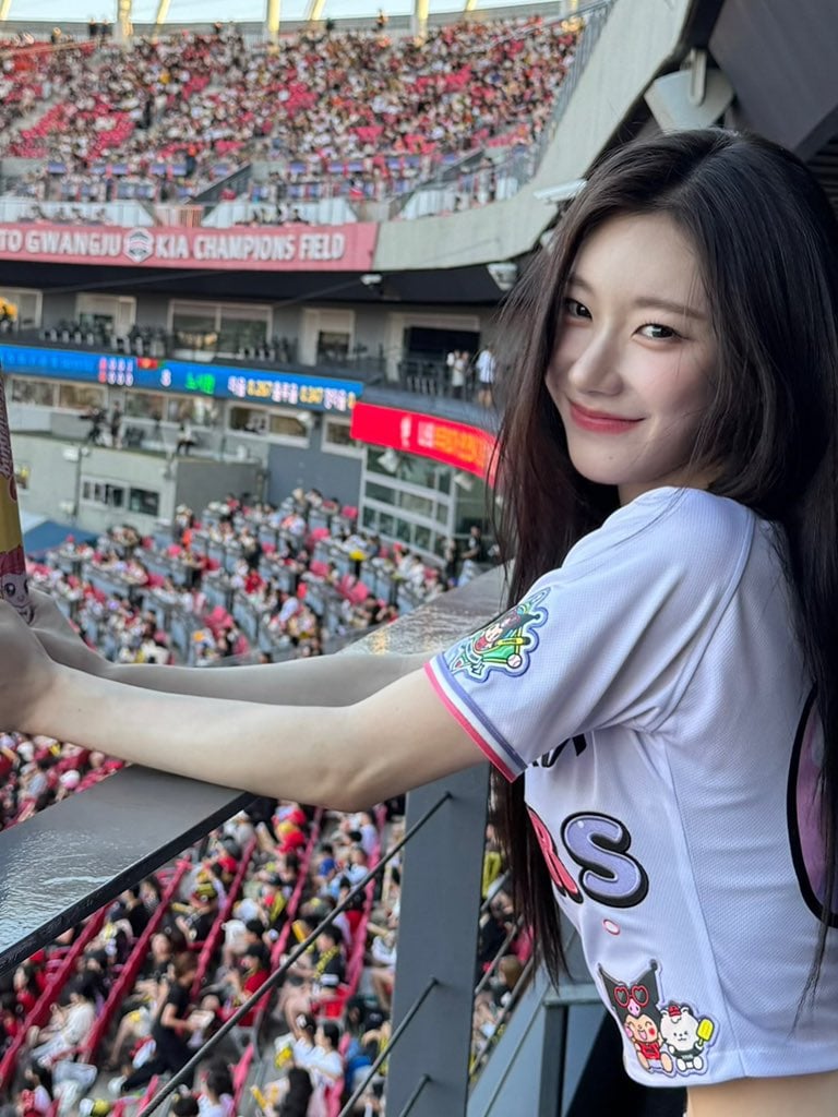 [잡담] 있지 채령 어제 시구한거 개이뿌당 | 인스티즈