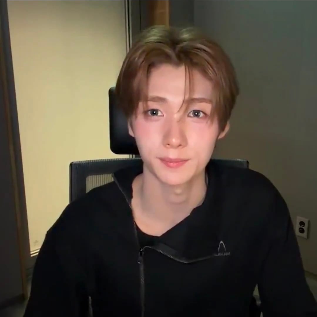 [잡담] 투어스 영재 코르티스 건호 같은 턱을 뭐라고 불러? | 인스티즈