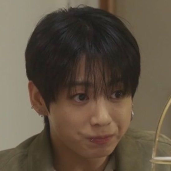 [잡담] 정국 무대위아래 갭차이 | 인스티즈