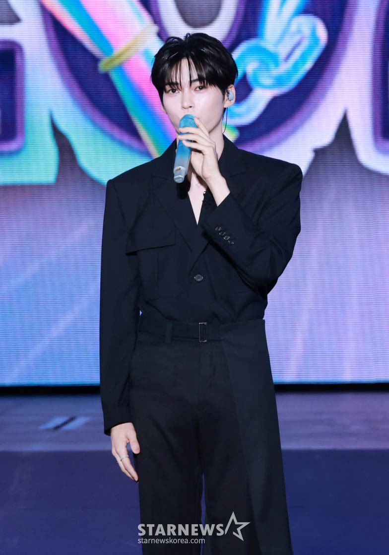 [잡담] 오늘 에이콘 성한빈 | 인스티즈