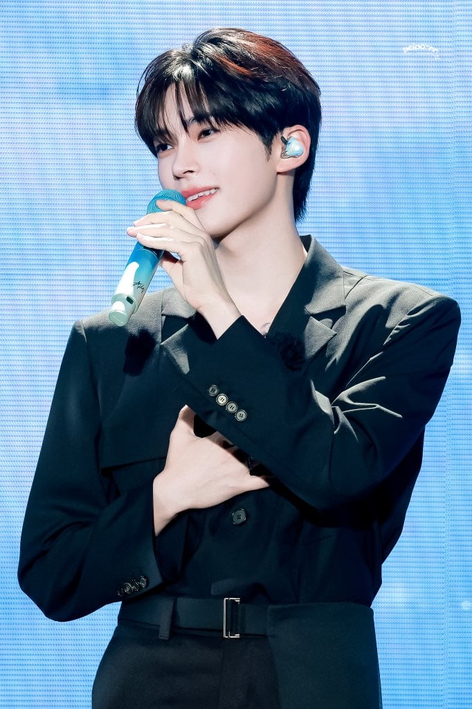 [잡담] 성한빈 오늘 ACON | 인스티즈