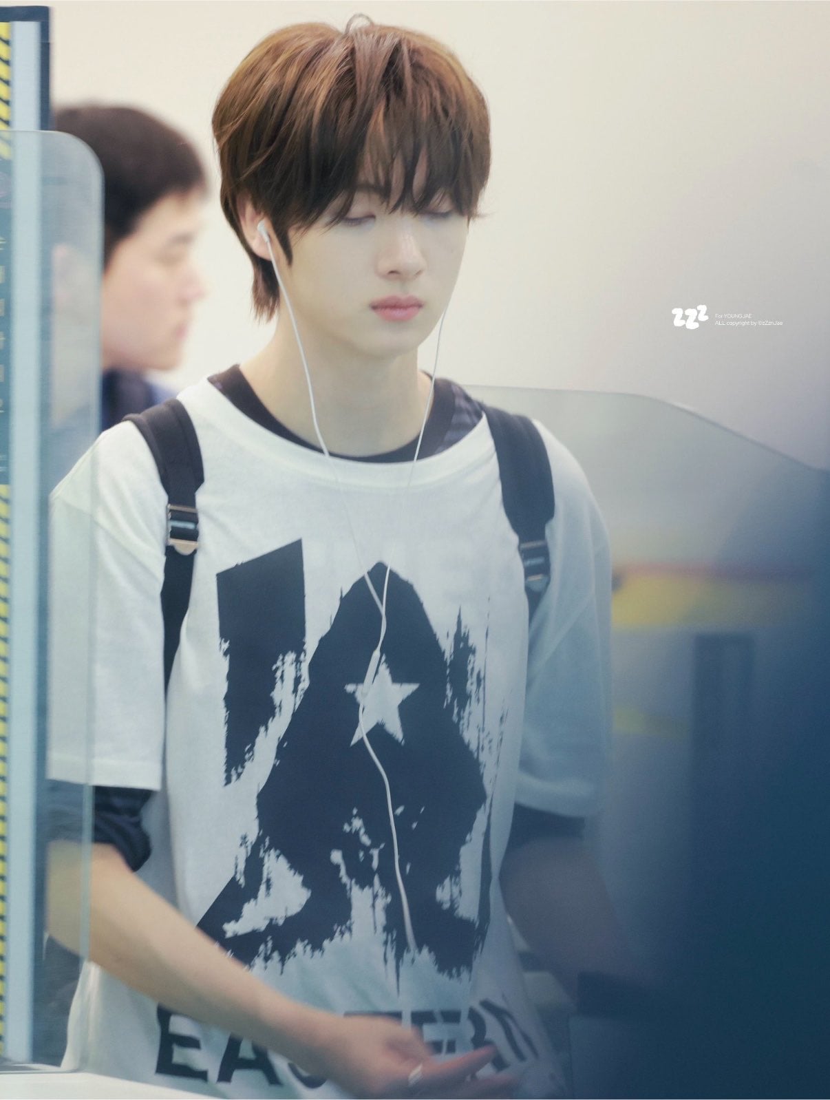 [잡담] 출국 하면서 자는 영재 있음 | 인스티즈