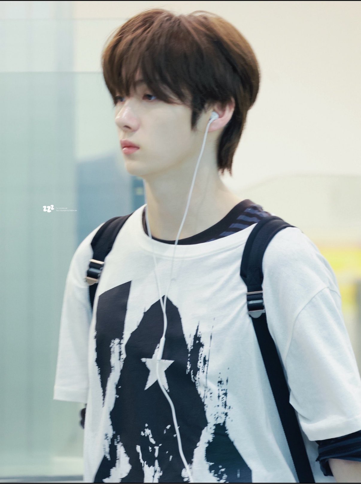 [잡담] 출국 하면서 자는 영재 있음 | 인스티즈