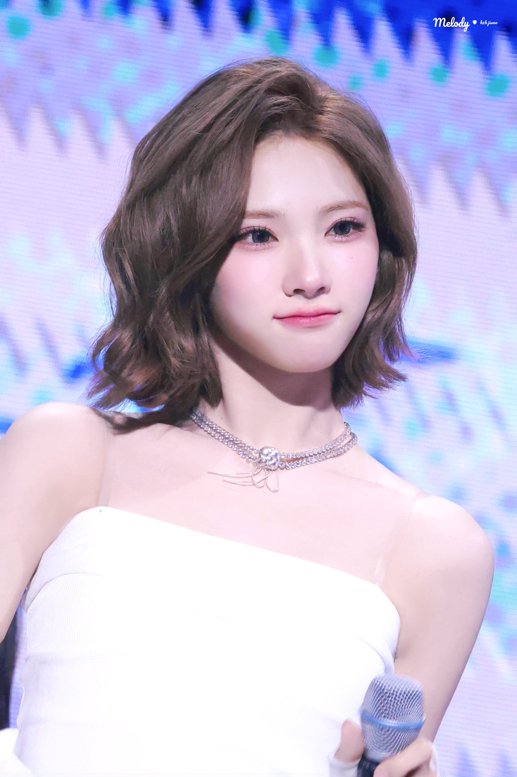 [잡담] 어제 지우 진짜 개개개개개이뻤다 ㄹㅇ 사진 오억개 저장함 | 인스티즈