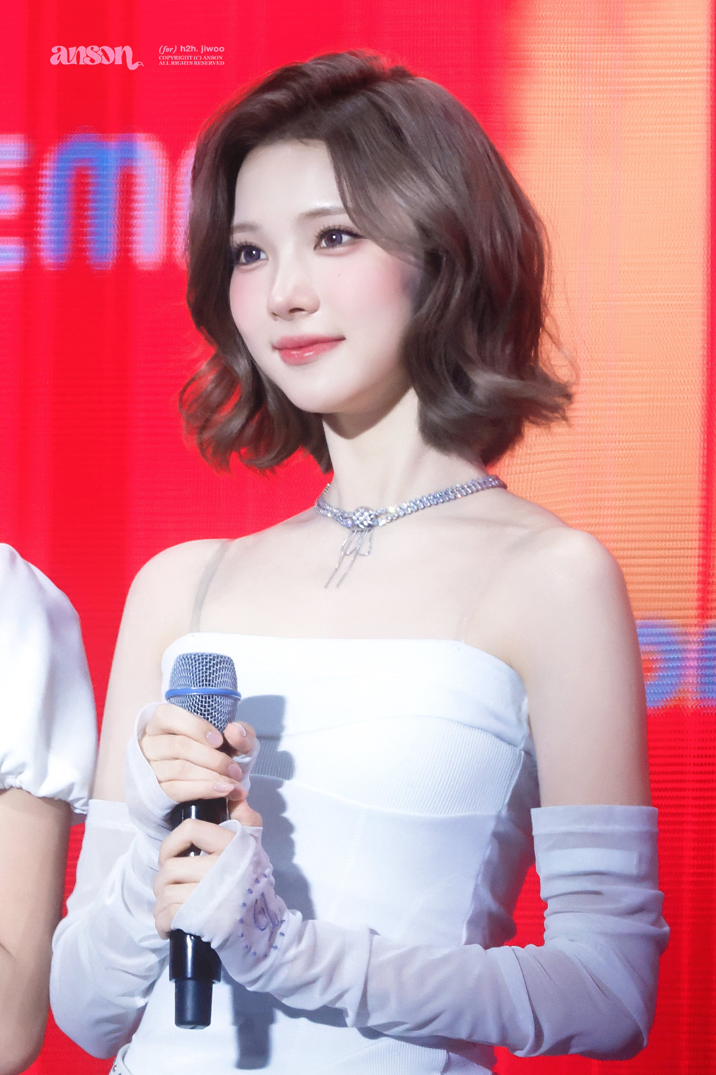 [잡담] 어제 지우 진짜 개개개개개이뻤다 ㄹㅇ 사진 오억개 저장함 | 인스티즈