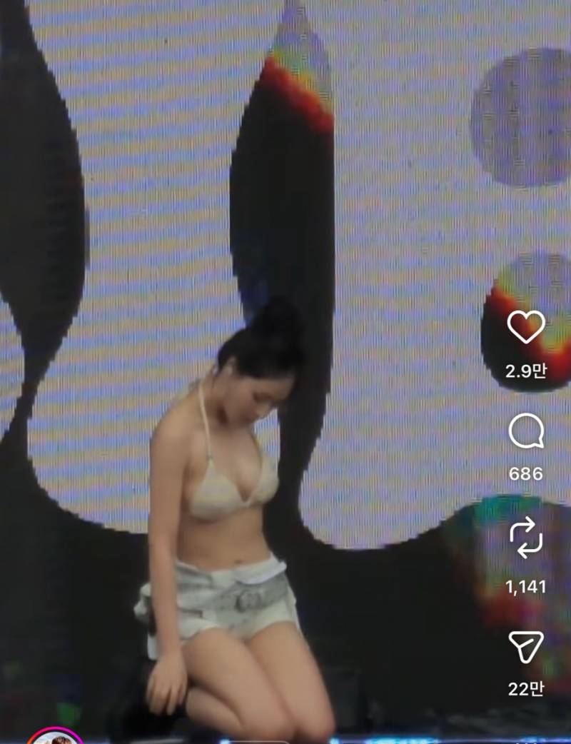 현재 𝙅𝙊𝙉𝙉𝘼 난리 난 비비 워터밤 수위..JPG | 인스티즈