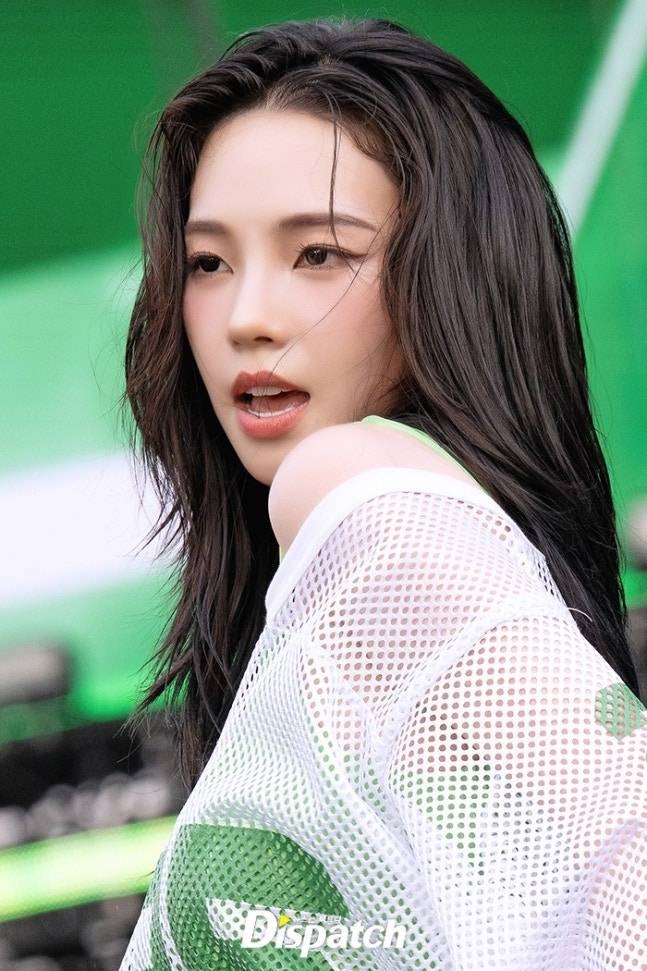 오늘자 워터밤 에스파 카리나 기사사진 jpg | 인스티즈