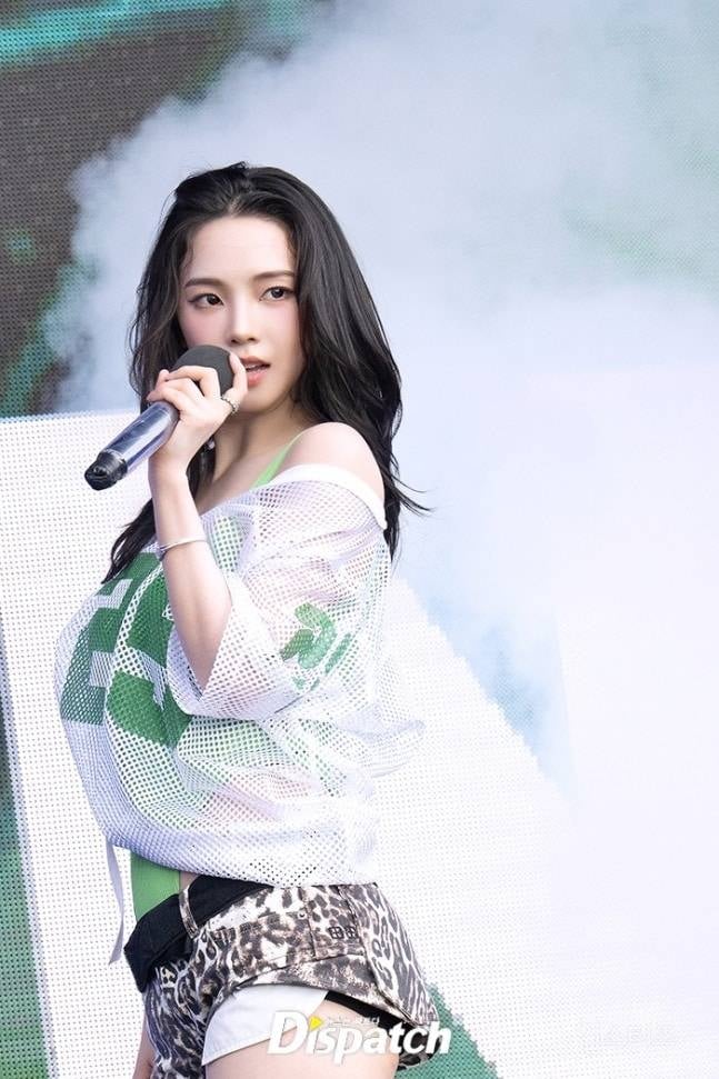 오늘자 워터밤 에스파 카리나 기사사진 jpg | 인스티즈