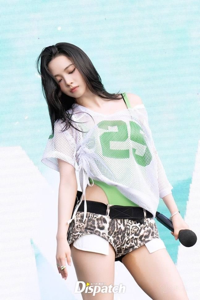 오늘자 워터밤 에스파 카리나 기사사진 jpg | 인스티즈
