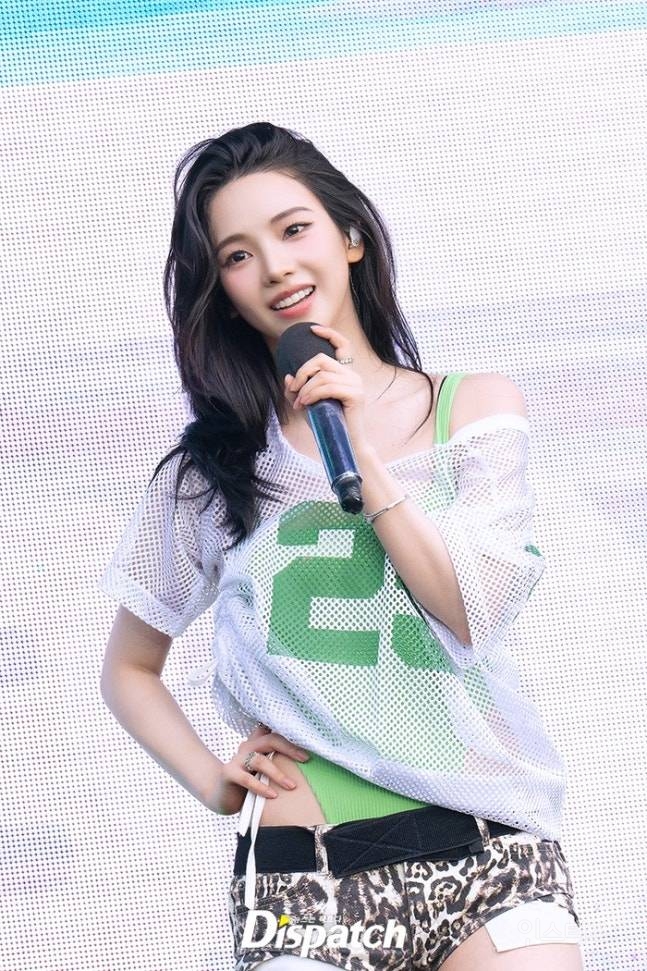 오늘자 워터밤 에스파 카리나 기사사진 jpg | 인스티즈