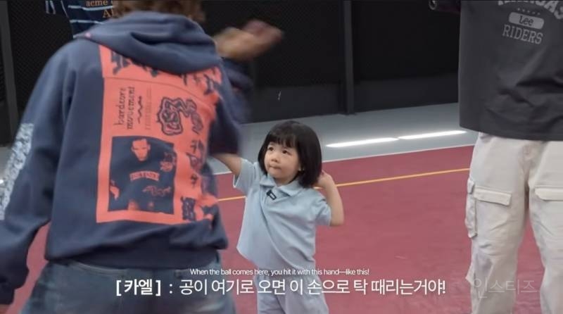 아이돌 삼촌들한테 배구배우는 3살 배구천재.jpg | 인스티즈