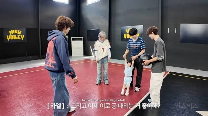 아이돌 삼촌들한테 배구배우는 3살 배구천재.jpg | 인스티즈