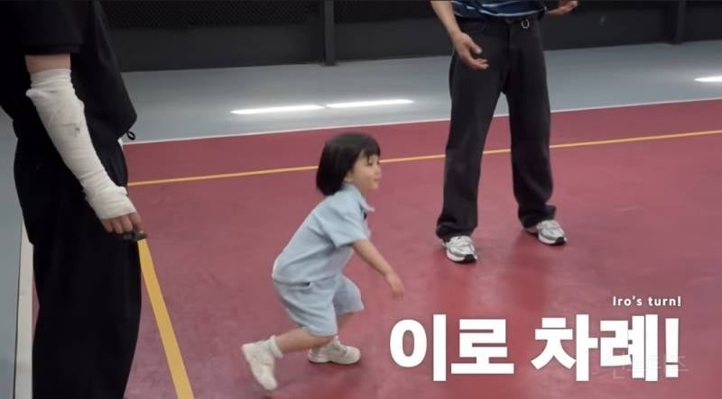 아이돌 삼촌들한테 배구배우는 3살 배구천재.jpg | 인스티즈