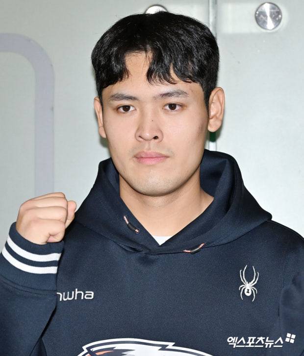[잡담] 도대체 어떻게 생겼길래 하고 쳐봤는데 | 인스티즈