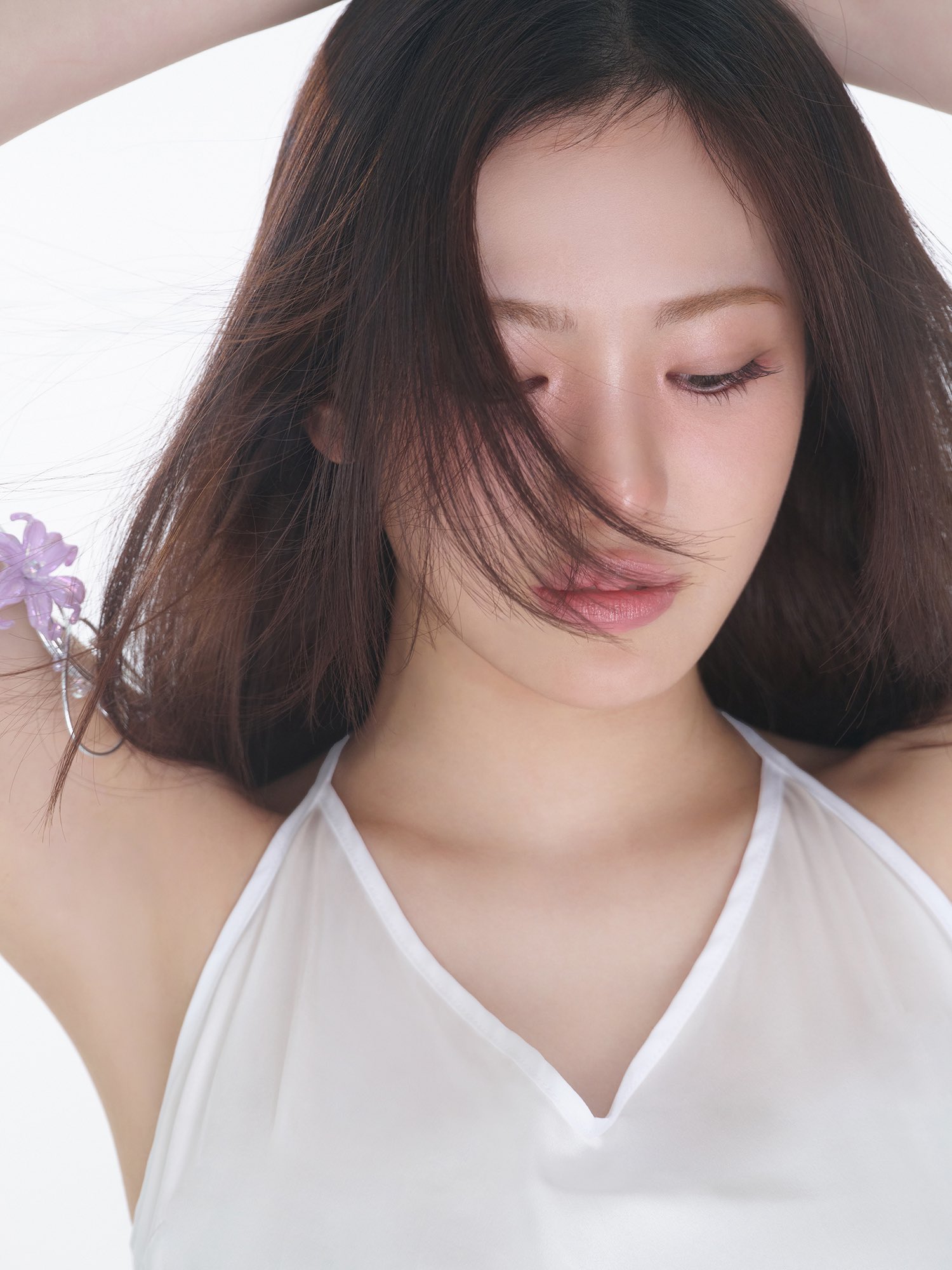 [잡담] 키키 엊그제는 컨포 150장 넘게 주더니 오늘은 6n장 줬네 | 인스티즈