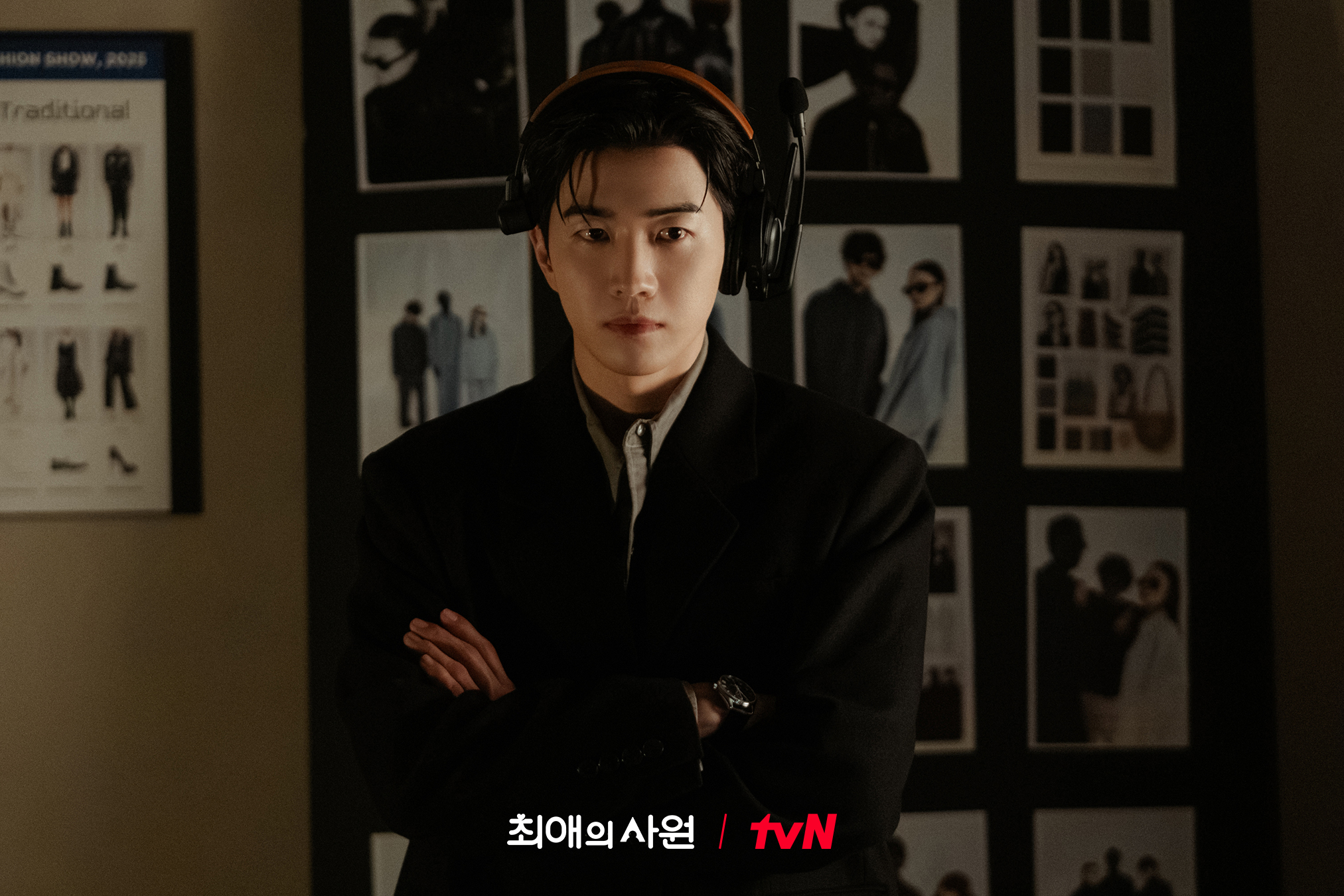 [잡담] 최애의사원) 강하기 대표님 일상에는…💭프로페셔널 카리스마 깐머도 있고👨‍💻공허한 눈빛의 캐주얼한 덮머도 있다🏠 | 인스티즈