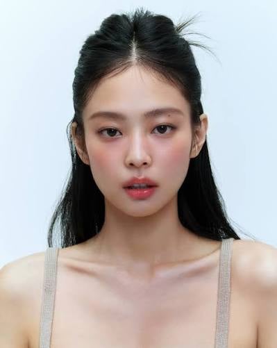 [잡담] 제니 얼굴 진짜 완벽한 것 같아 | 인스티즈