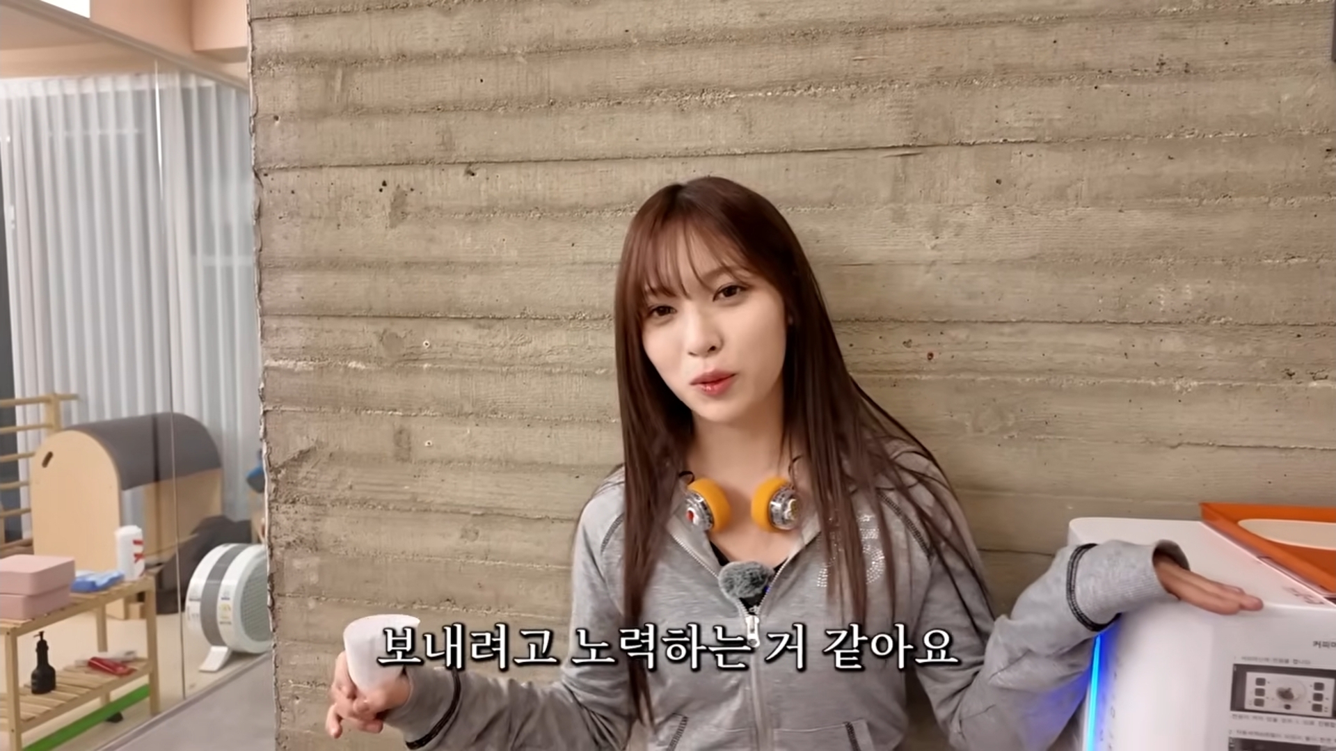 [잡담] 학교를 안다니는게 아쉽지 않냐는 질문에 리센느 메이 대답 | 인스티즈