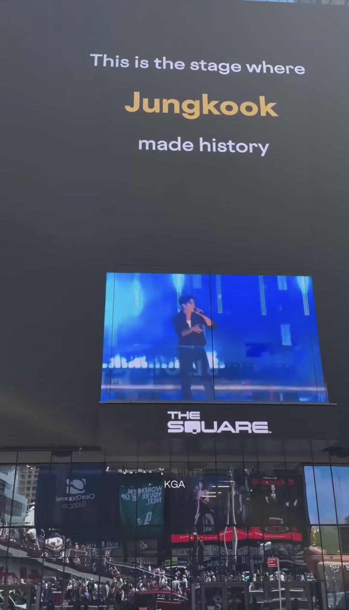 [잡담] 뉴욕 타임스퀘어에 정국 나온다 | 인스티즈