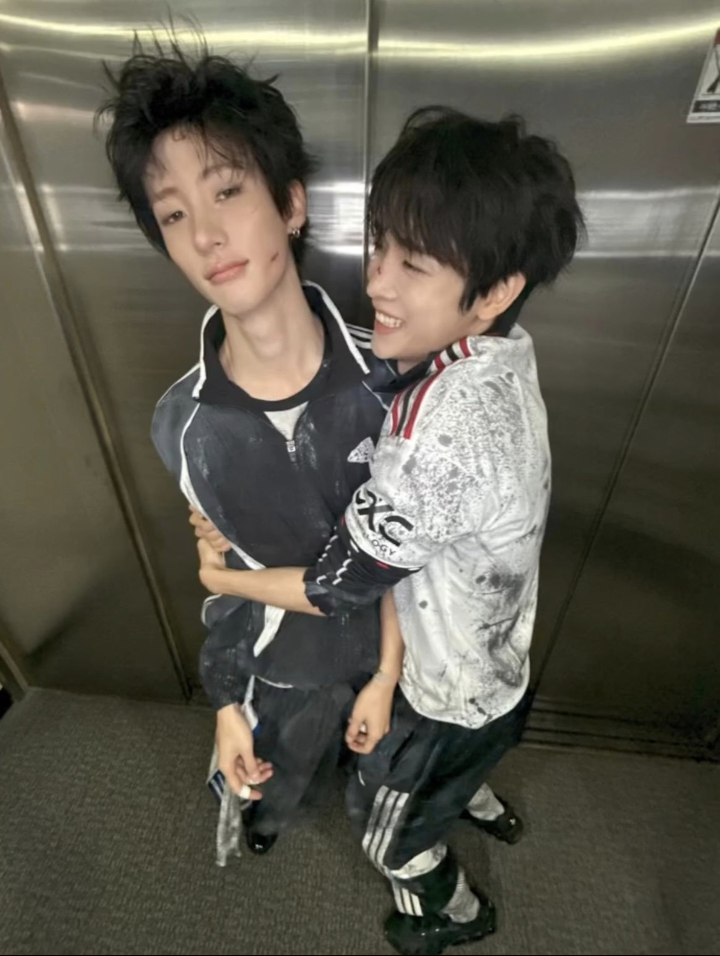 [잡담] 성찬 앤톤 서로 따라하는거 ㅋㅋㅋㅋㅋ | 인스티즈