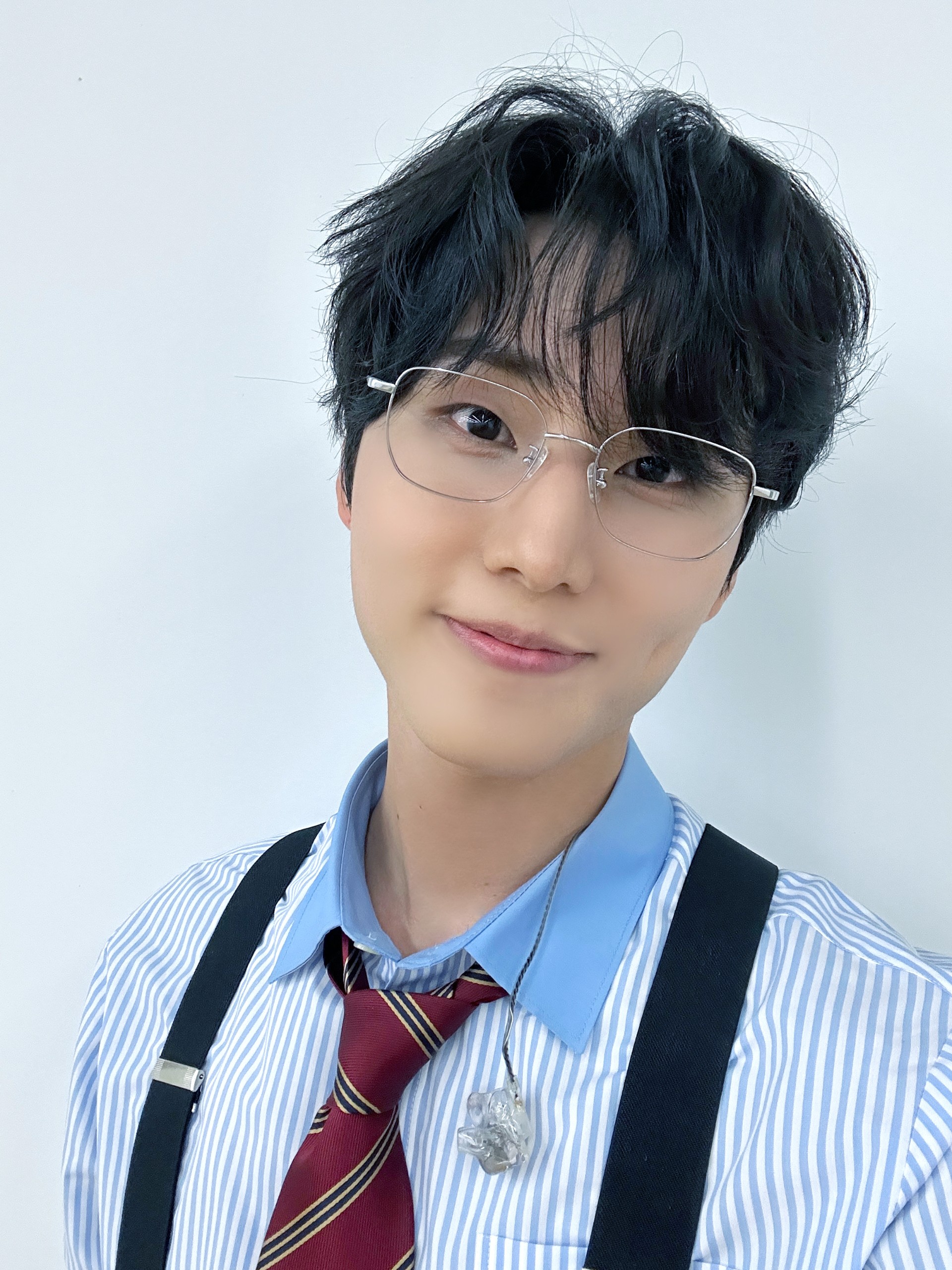 [잡담] 곧 6시 영케이 솔로 셧더도어 많관부💚 | 인스티즈
