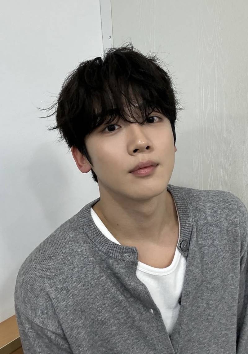 [잡담] 외모만 봐서 내이상형인데 특징이 뭘까???? | 인스티즈