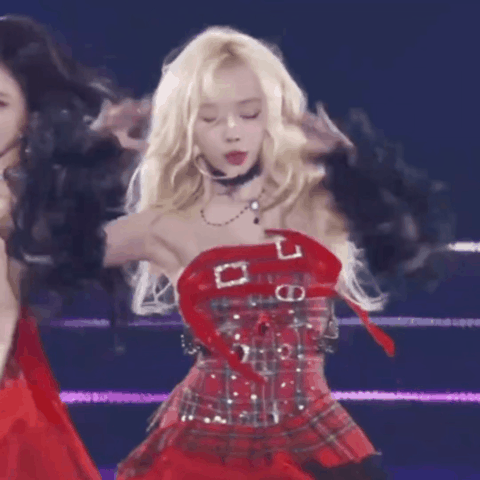 다시봐도 레전드였던 24년 일본 슴콘 드라마 무대 바람 맞는 에스파 윈터.jpgif | 인스티즈