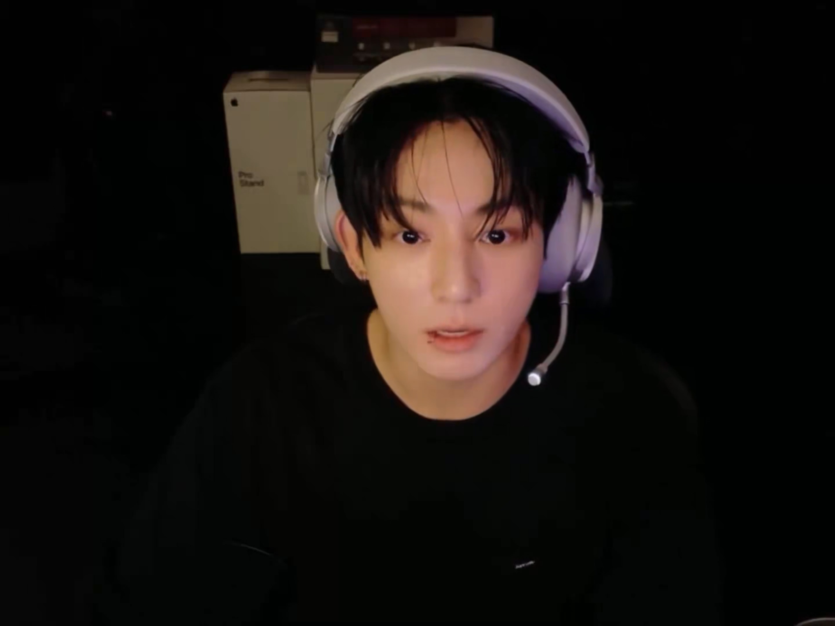 [잡담] 정국 라방보다가 걍 영상캡쳐한건데 | 인스티즈
